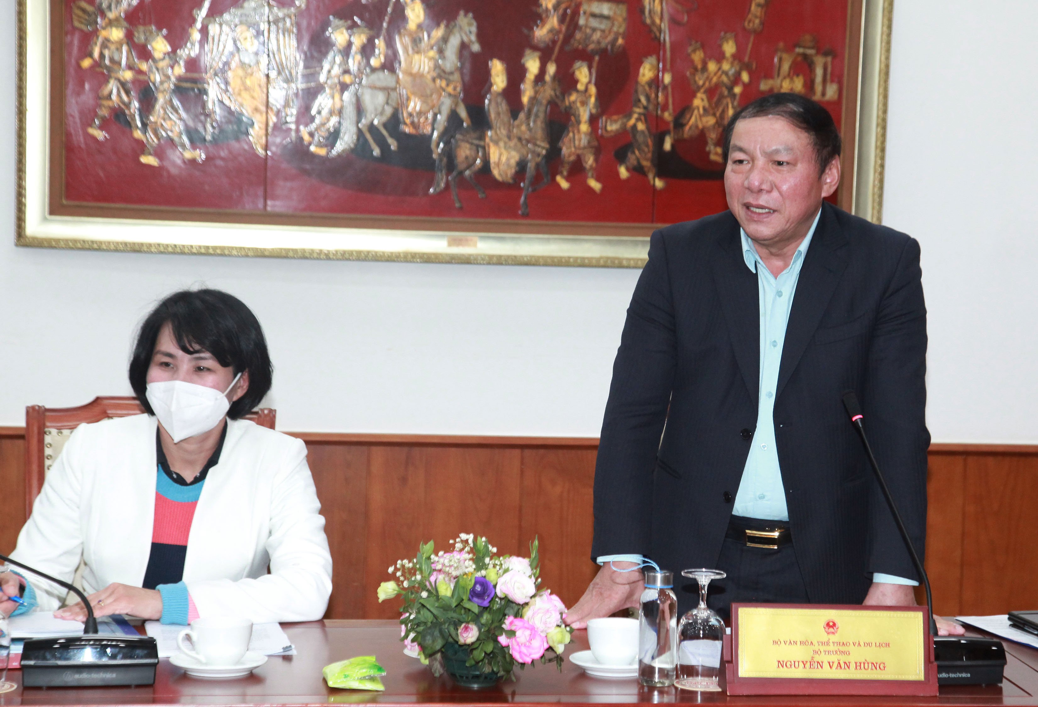 Bộ trưởng Bộ VHTTDL Nguyễn Văn Hùng phát biểu tại hội nghị